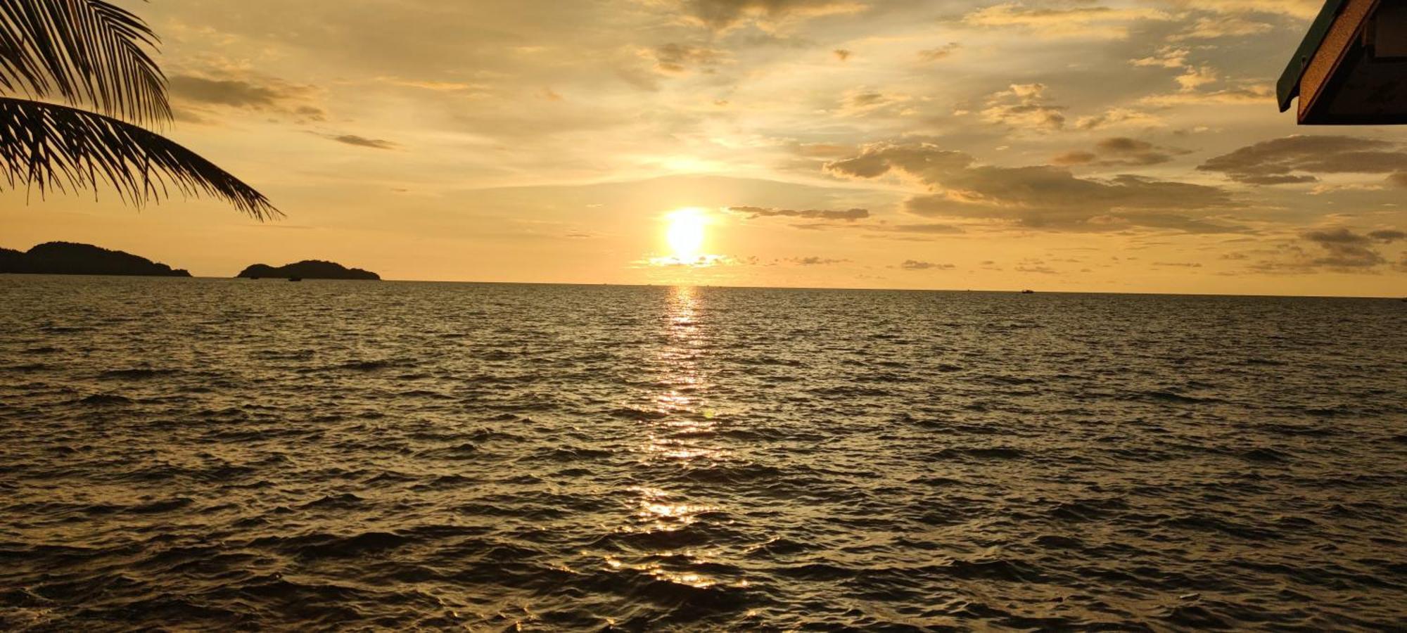 Chattong Resort Trat Bagian luar foto